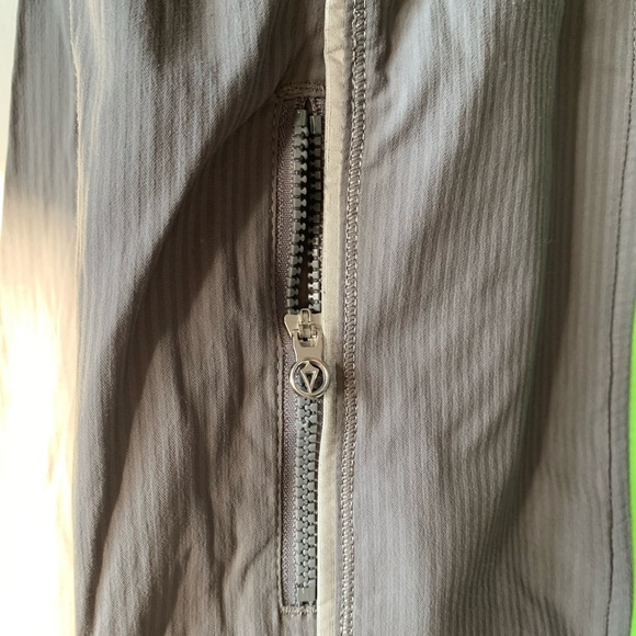 Kids - Ivivva Zip-Up - Picture 7 of 7